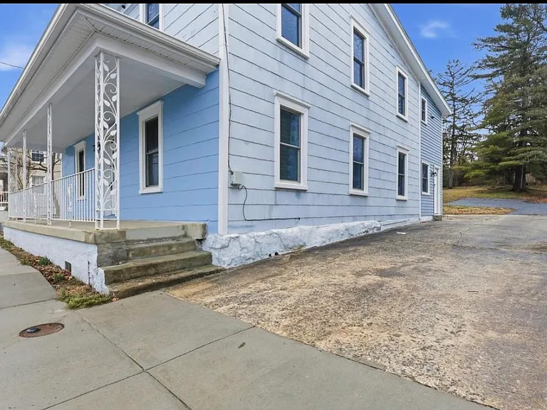 507 W Main St #B — Photo 3