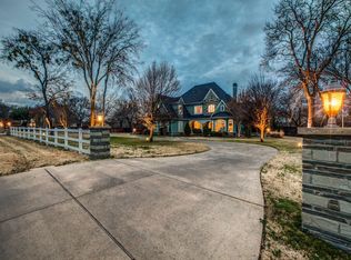 138 Ranchway Dr, Burleson, TX 76028