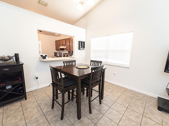 5th image of 2416 Talmadge Dr