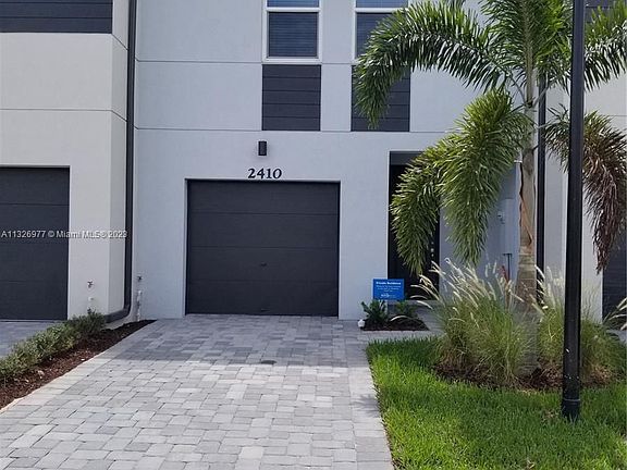 2nd image of 2410 SE Viscaria Pl #2410