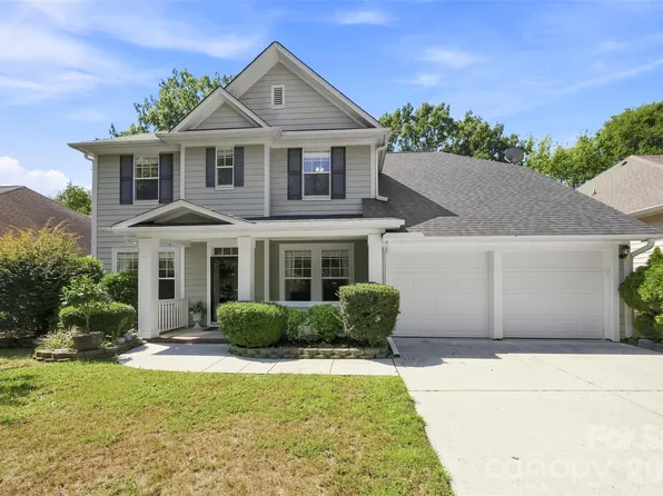 13210 Arbor Day Ct, Charlotte, NC 28269