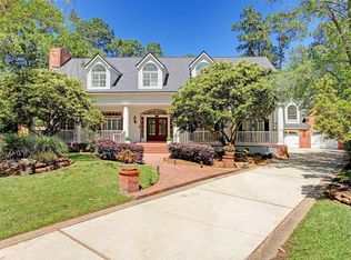 14 Crested Pines Ct, Spring, TX 77381