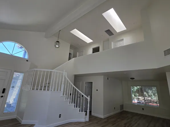 14233 Stoney Gate Pl, San Diego, CA 92128