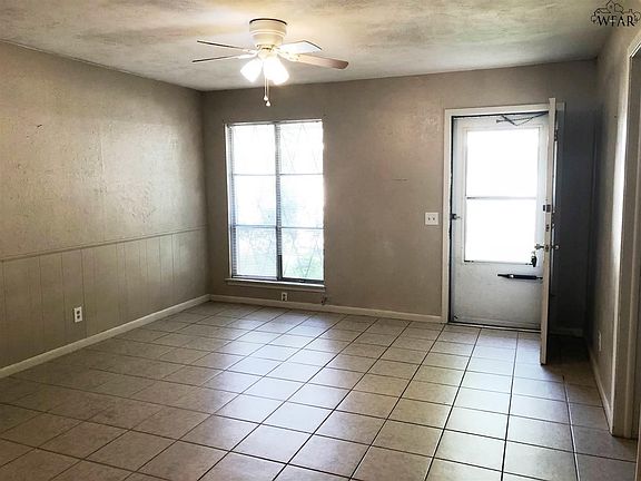 3rd image of 1714 Dayton Ave APT 3