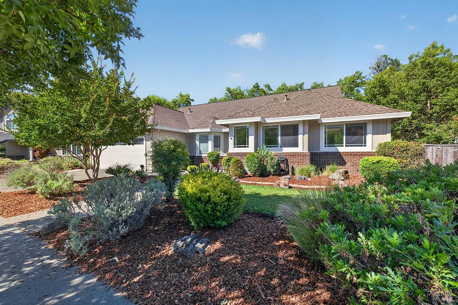4795 Hillsboro Circle - Photo 3