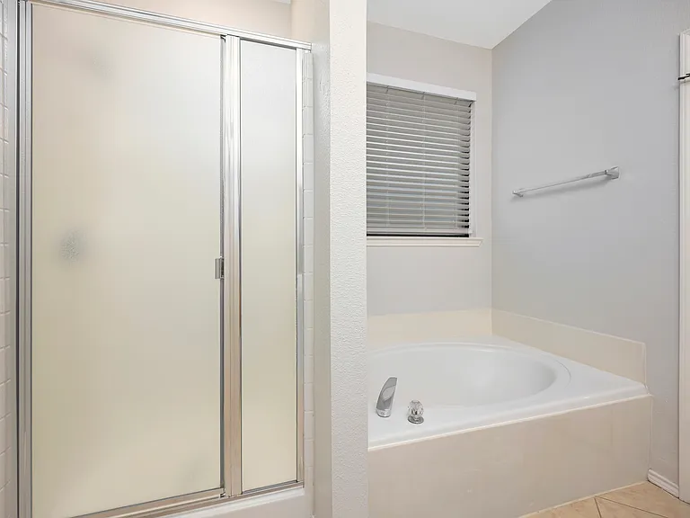 4144 Capstone Dr — Photo 15