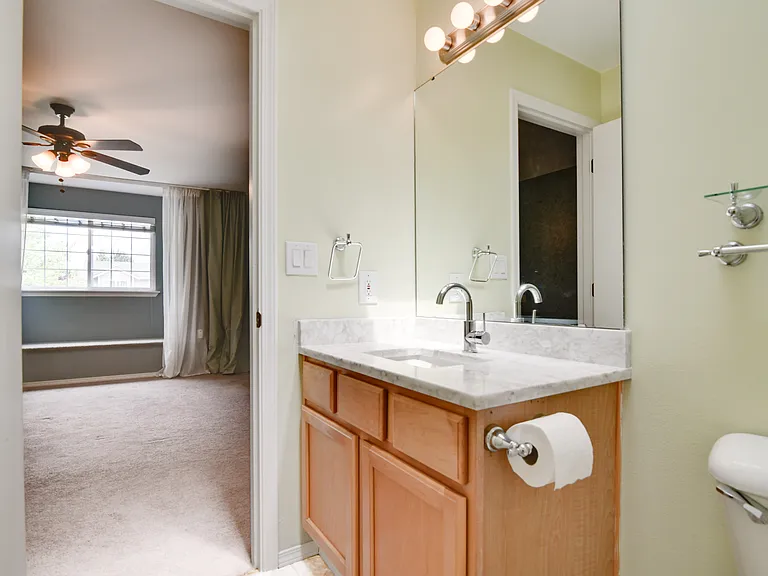 16920 Tulip Ln — Photo 21