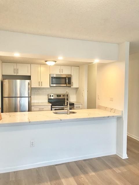 1st image of 241 S 6th St APT 411