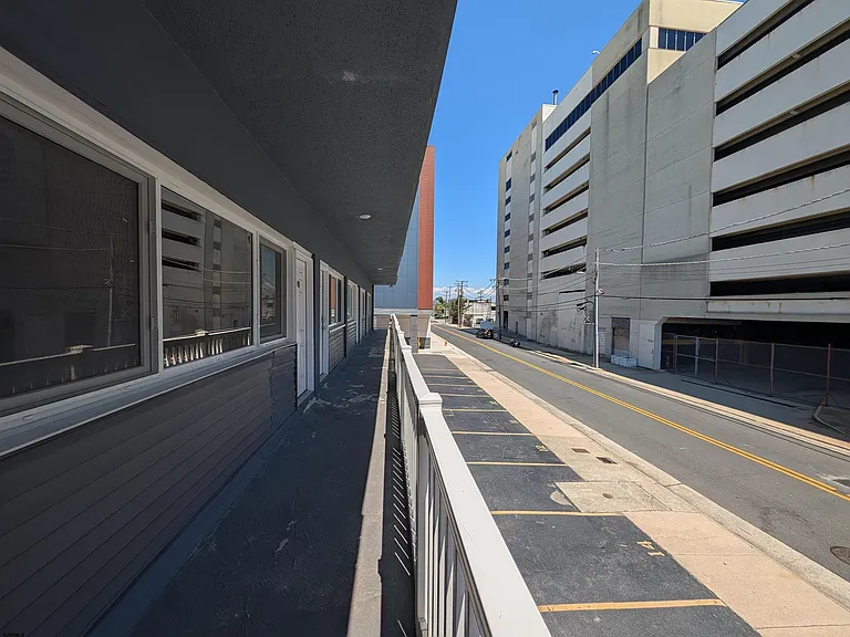 3501 Pacific Ave — Photo 10
