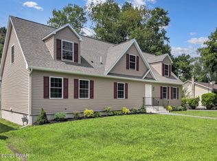 907 Avenue H, Matamoras, PA 18336