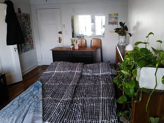 Rented by Tudor Realty | media 7