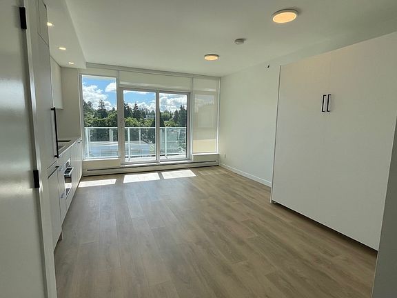 3rd image of 13685 102nd Ave