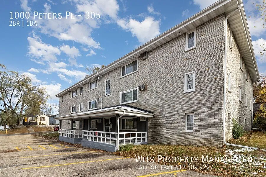 1000 Peters Pl #305