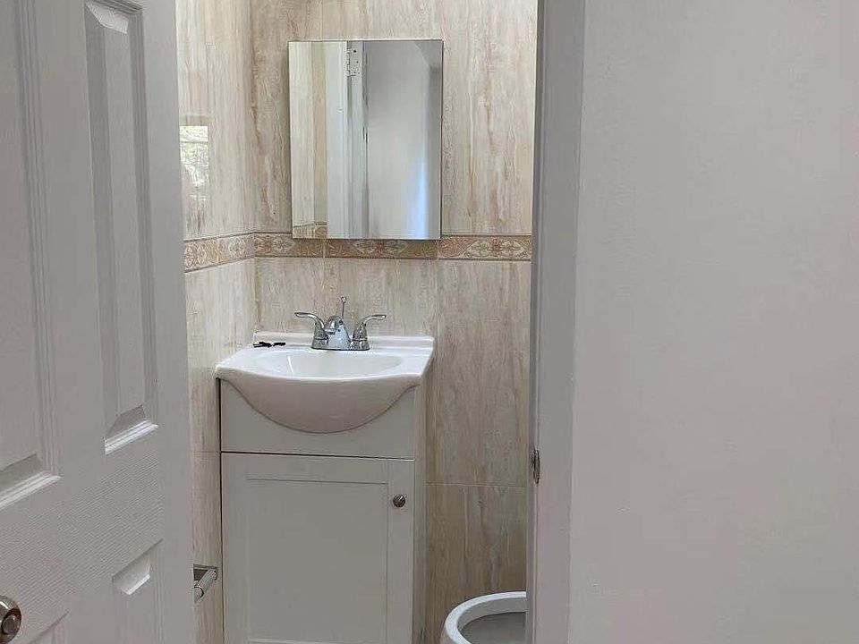 1st image of 3-144 27th Ave #3