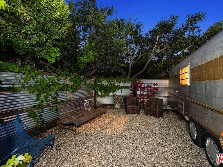 272 N Topanga Canyon Blvd #1 — Photo 19