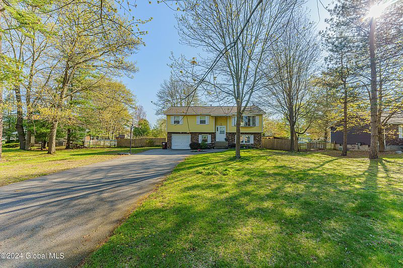 2nd image of 5028 Juniper Lane