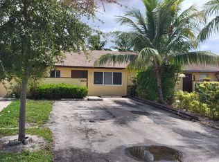 360 NW 43rd St, Pompano Beach, FL 33064