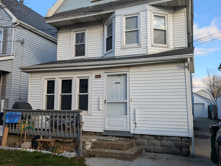 109 Goethe St — Photo 22
