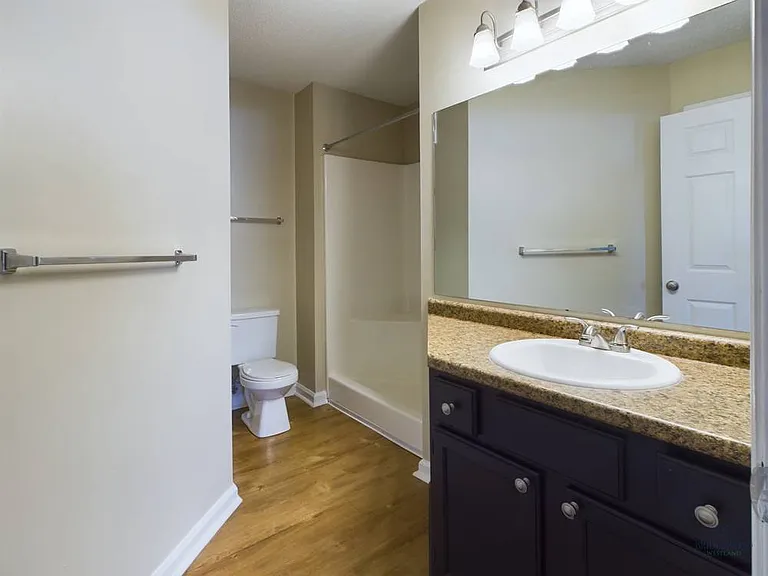 Bridlewood On Westland Apartments — Photo 67