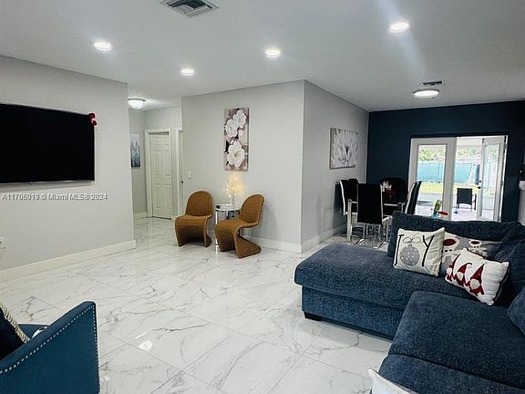4th image of 1760 NW 175th St