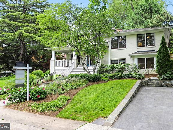 5th image of 10019 Kensington Pkwy