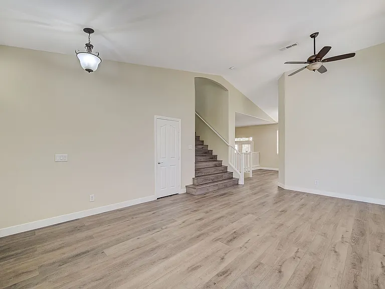11490 Steponia Bay St — Photo 5