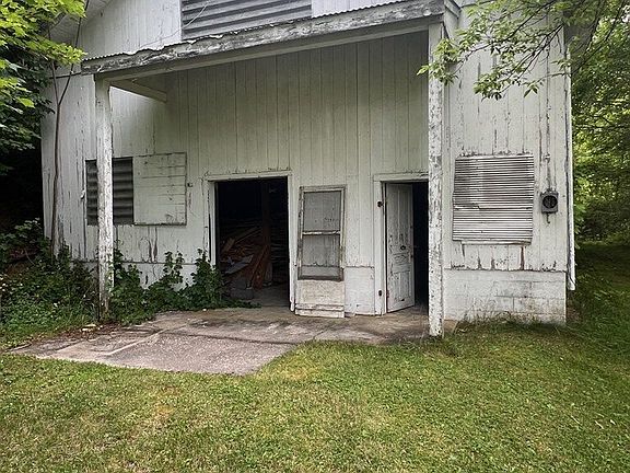 5th image of 81 Timberline Rd