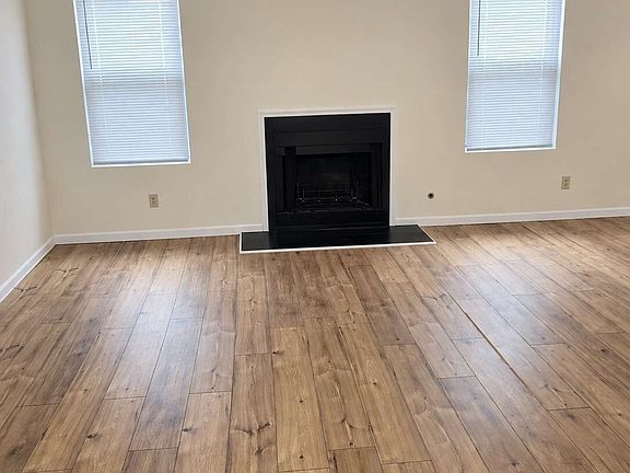 5th image of 5459 Farmview Close