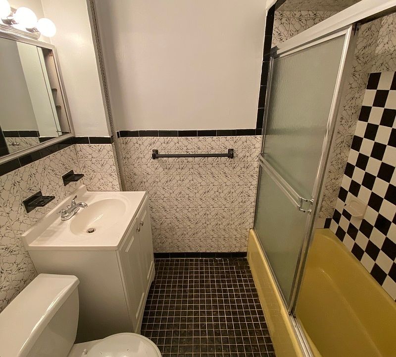 2nd image of 449 E 84th St #1C
