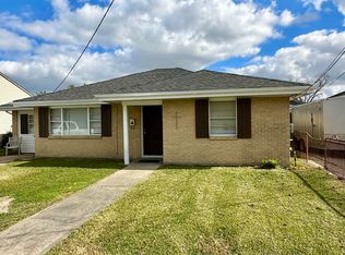545 Oak St, Marrero, LA 70072