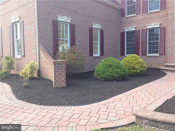 2nd image of 51 Harvest Ln