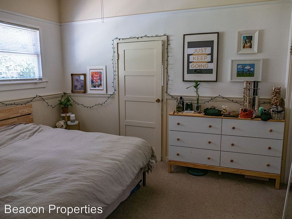 2nd image of 2915A Fulton St #2915A