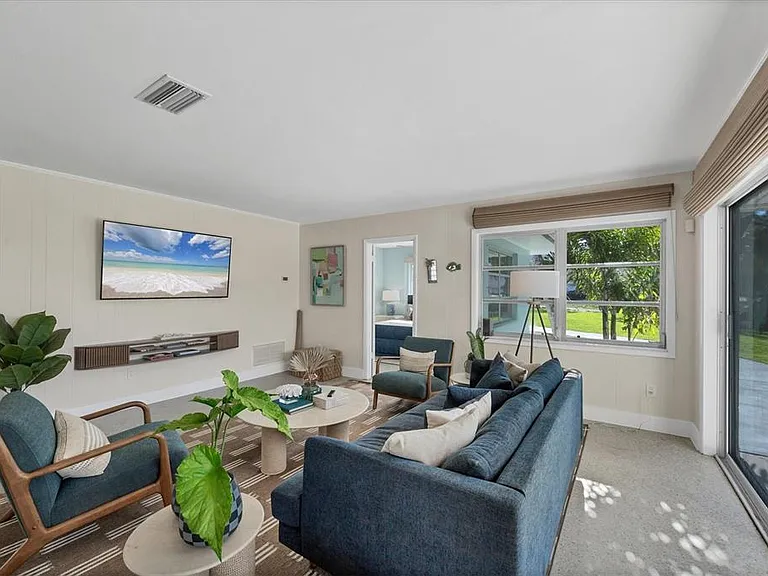 550 Gaspar Dr — Photo 13
