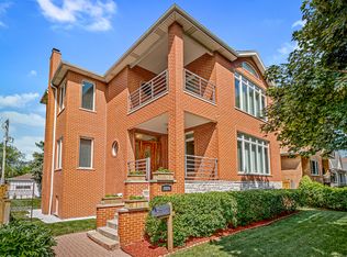 8530 Fernald Ave, Morton Grove, IL 60053
