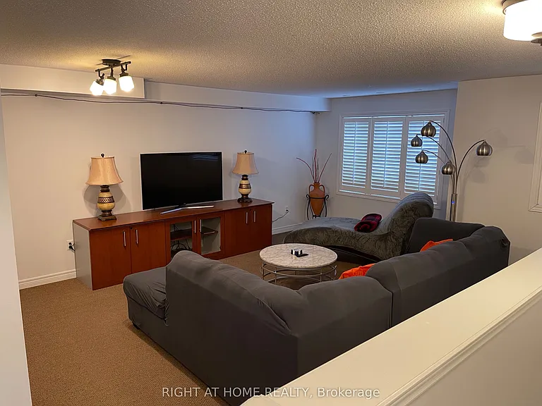 2933 Bur Oak Ave #A — Photo 7