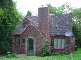 100 Lipp Ave, Pittsburgh, PA 15229