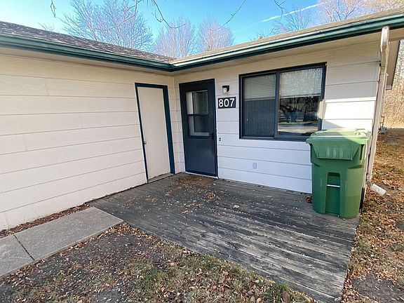2nd image of 805 Delaware Ave #805
