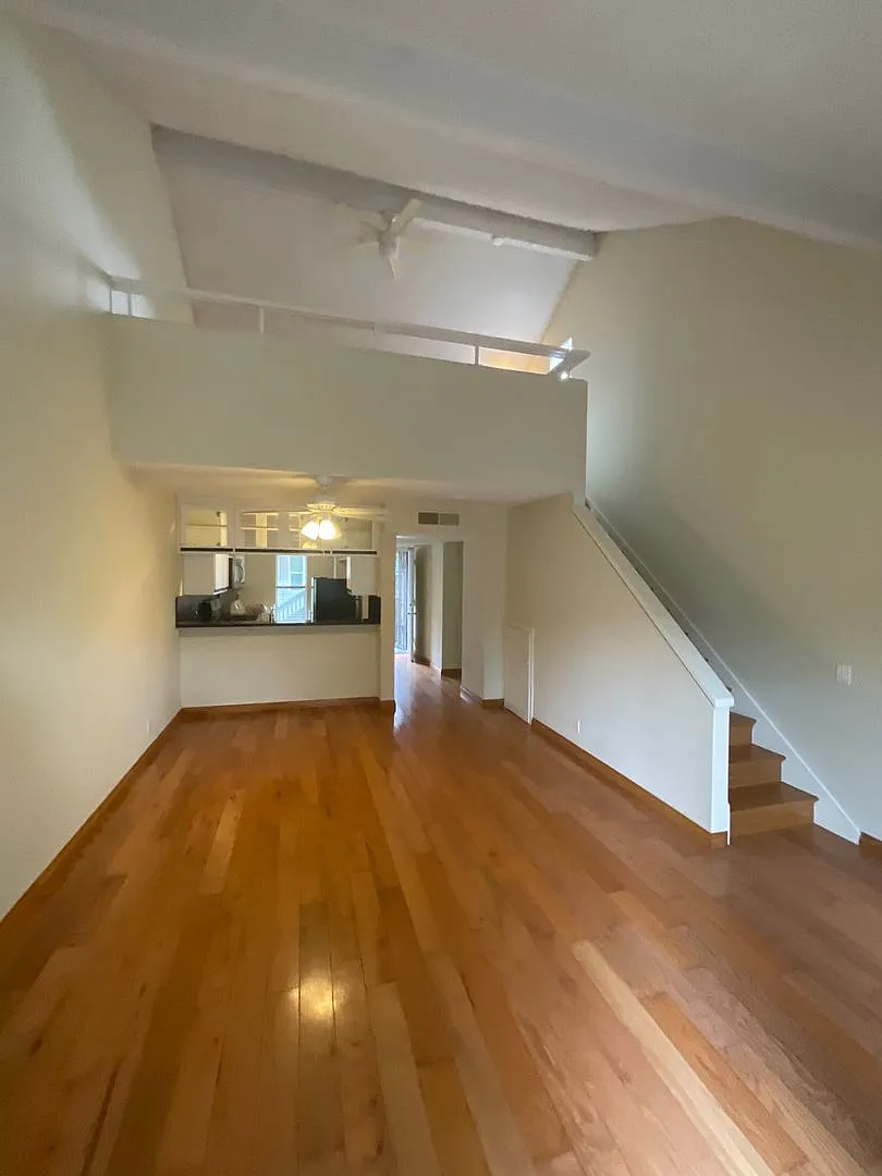 Orangetree: Upper 1 Bedroom 1 Bath Condo With Loft, — Photo 3