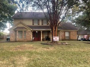 517 S Rivershire Dr, Conroe, TX 77304