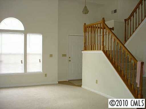 2nd image of 920 Yorkdale Dr