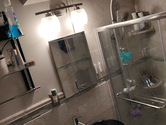 3rd image of 125 Ashland Pl APT 2A