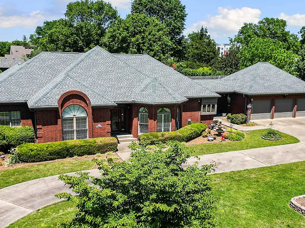 4504 W Cedar Brooke Ln, Rogers, AR 72758