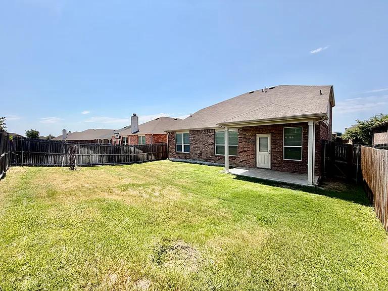 3105 Montserrat Creek Dr — Photo 31
