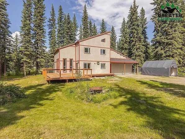 2536 Clydesdale Dr, North Pole, AK 99705