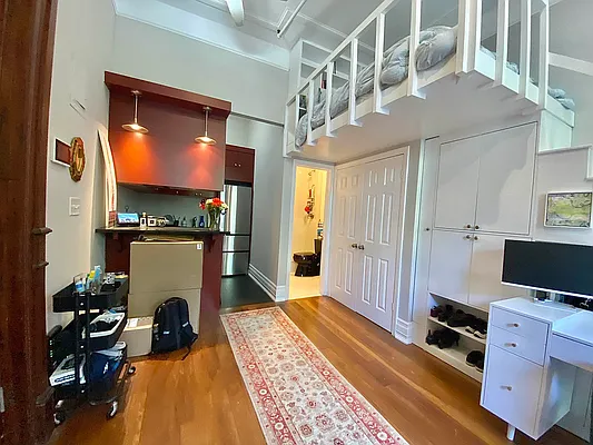 Rented by Oxford Property Group | media 17