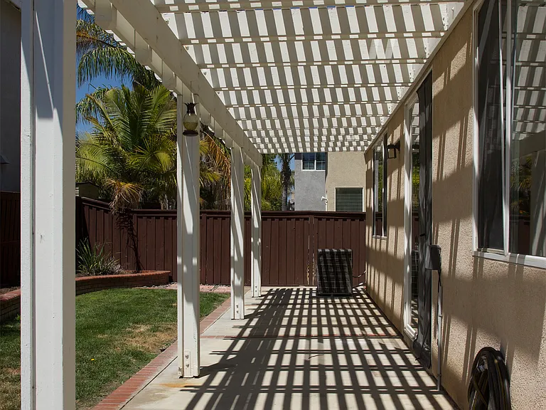 45349 Escalon St — Photo 26