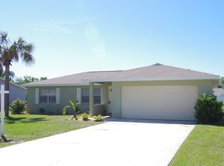 1011 Pinegrove Dr, Brandon, FL 33511