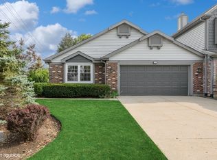 393 Bentley Pl, Buffalo Grove, IL 60089