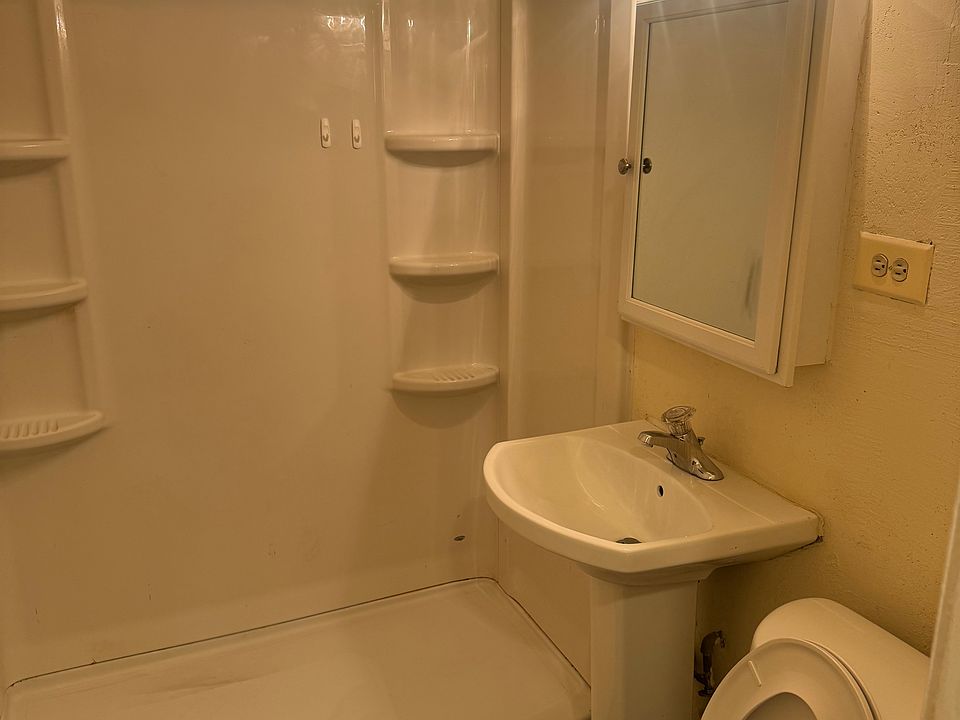 1st image of 4255 N Kedzie Ave #1S