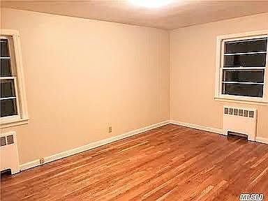 5th image of 386 Tulip Ave
